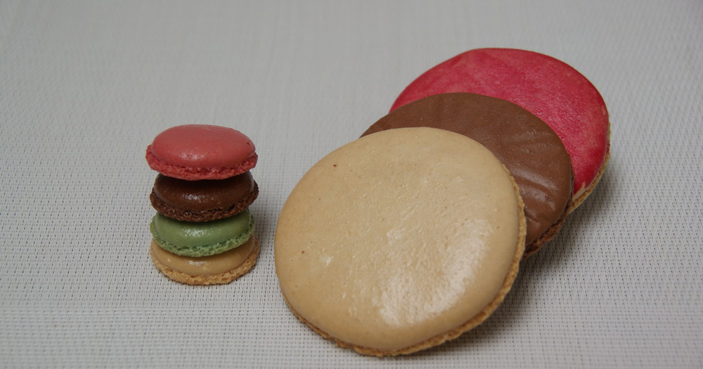 Coque macaron brun 