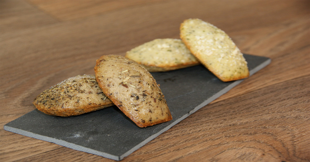 Mini madeleines pesto