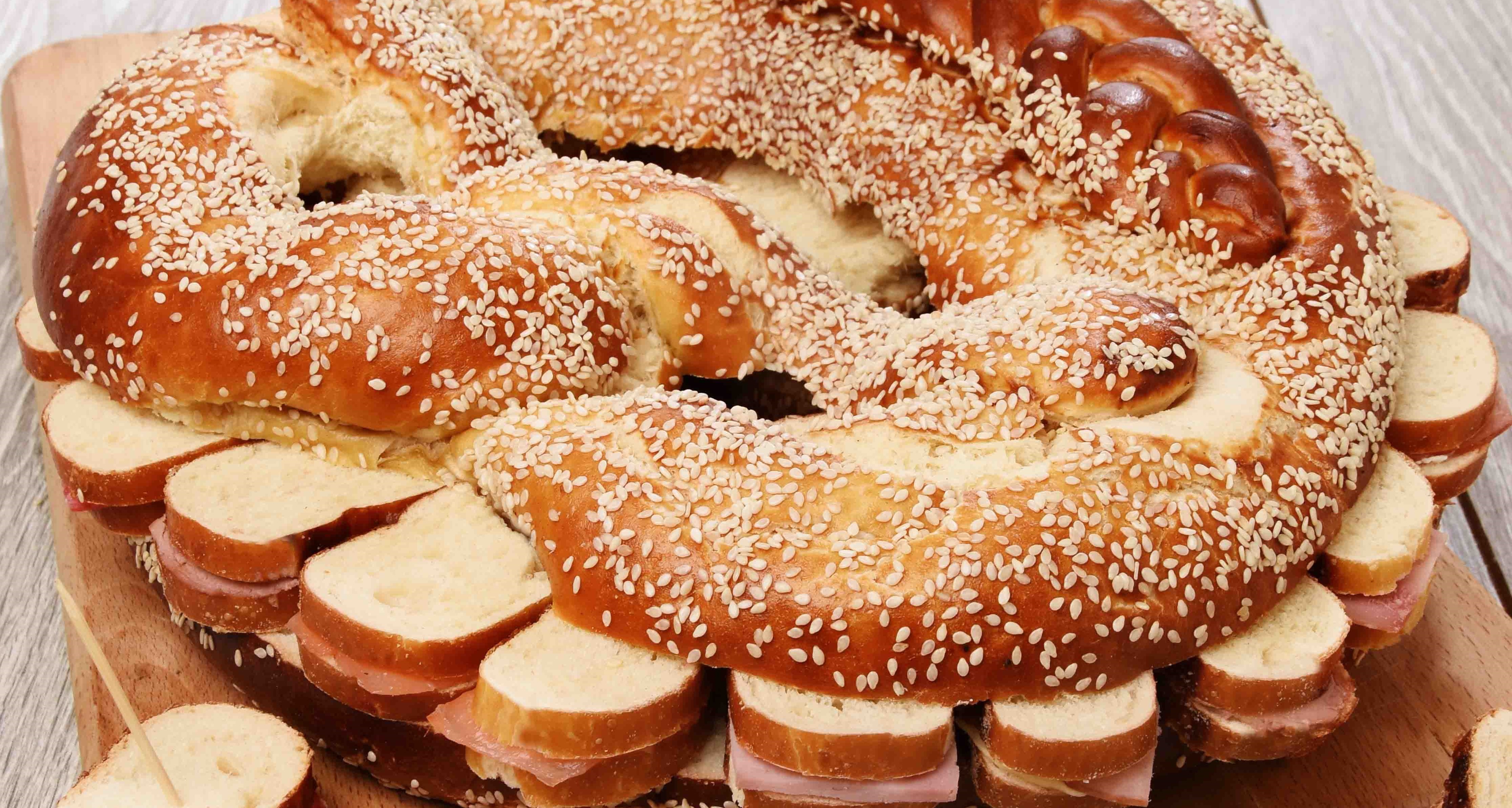 Pretzel verrassingsbrood (40 boterhammen)