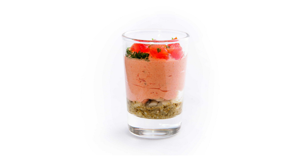 Verrine salée tomate-pâtes au pesto